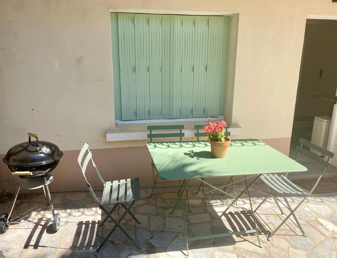 Gite Le Palmier - Perfectly Located Cosy Studio With Private Garden Puissalicon Exterior foto